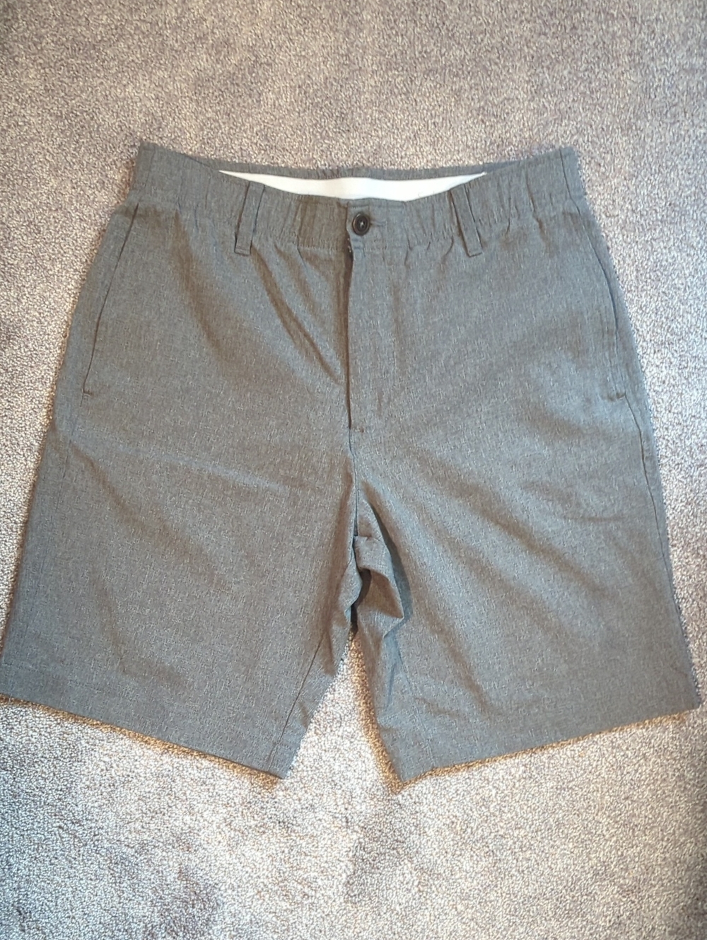 Under Armour Men's Charcoal Gray Flat-Front Performance Shorts
